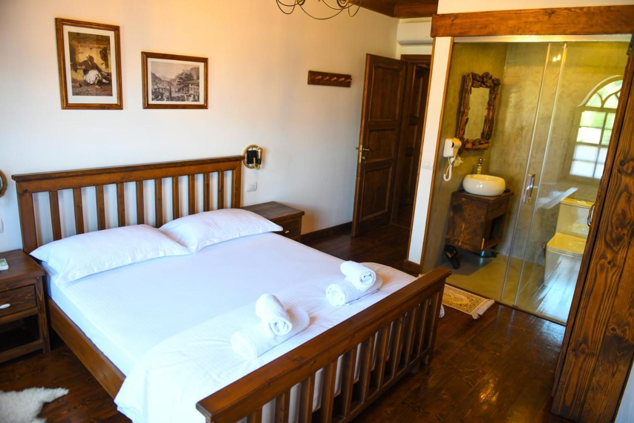 Anhel Hotel Berat Exterior foto