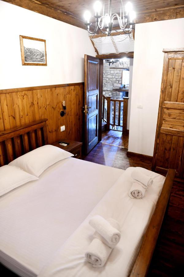 Anhel Hotel Berat Exterior foto